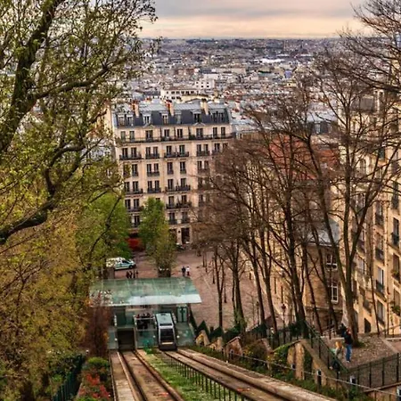 Appartamento Bright And Airy In Moulin Rouge Parigi